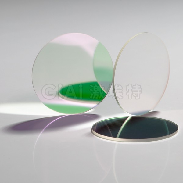 濾光片的濾波效果都與哪些因素有關？