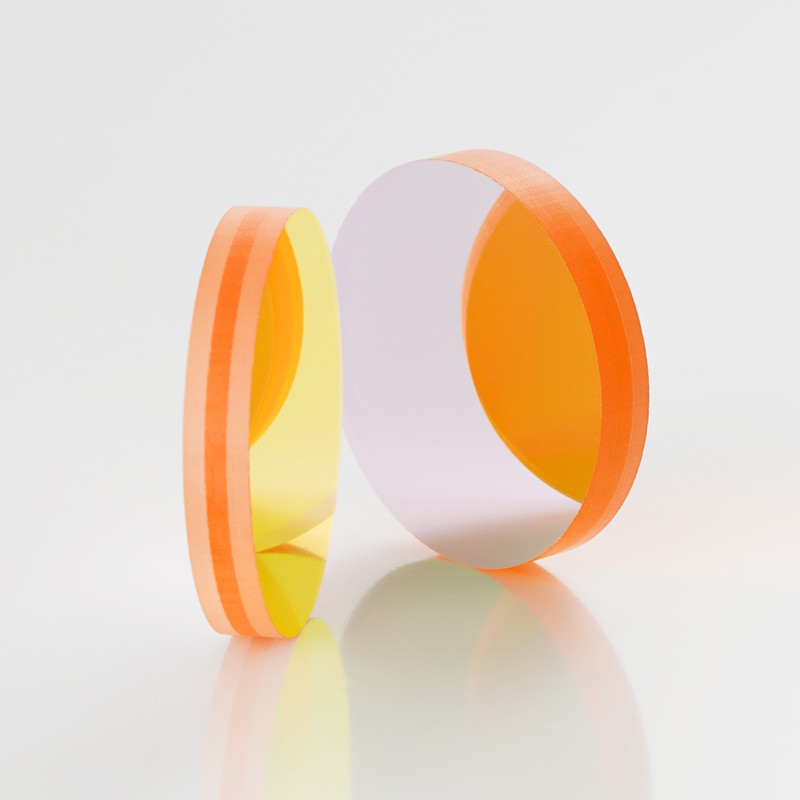 什么是陪鍍片？它對濾光片的測試有哪些作用？