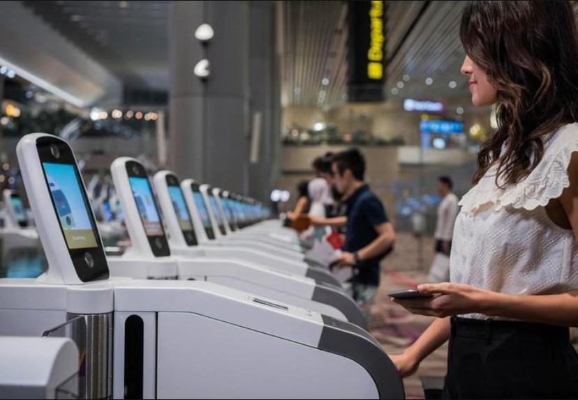 出入境護(hù)照識別光學(xué)鏡片應(yīng)用解析