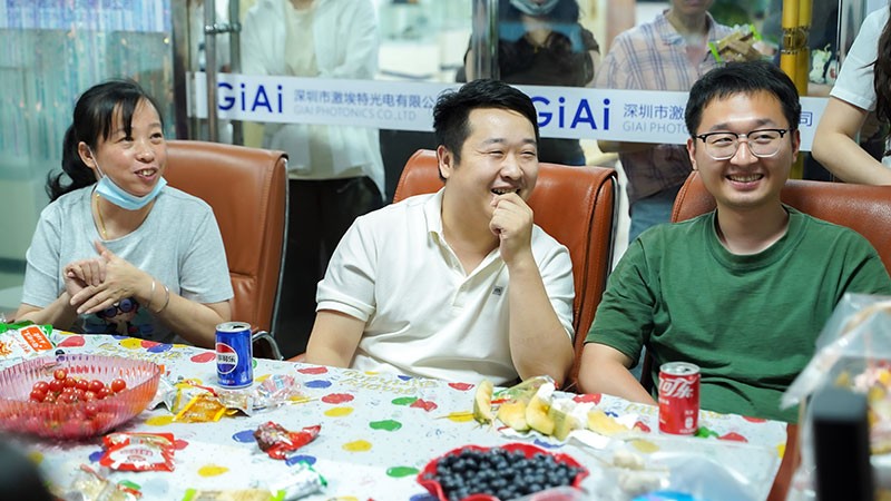 生日會現場互動觀眾